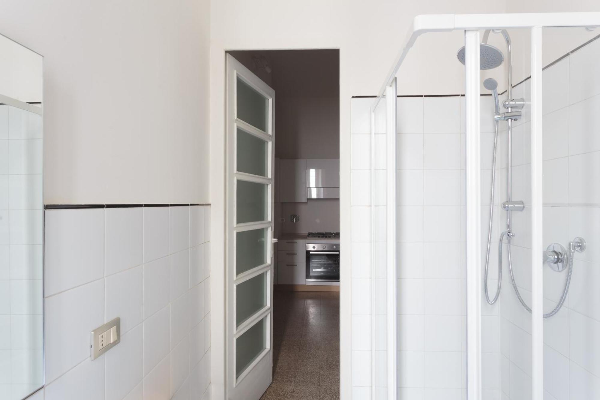 Renovated 3 Bedroom Apartment In The City Center トリノ エクステリア 写真